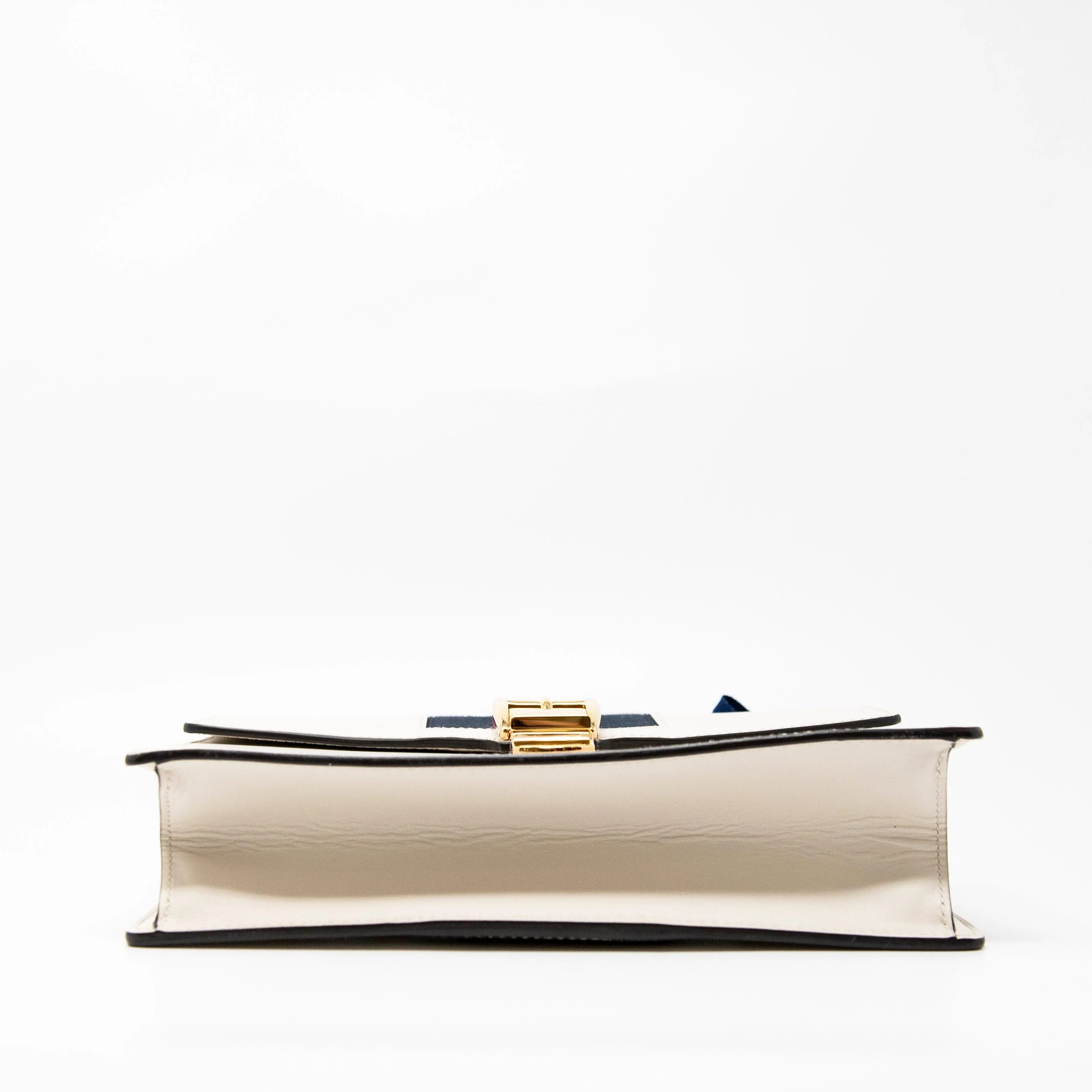 Gucci White Small Sylvie Bag - Image 5