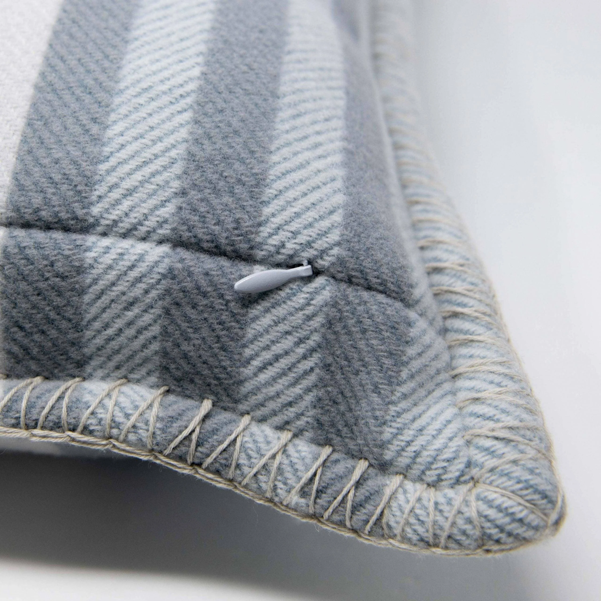 Hermes Gris Perle Ithaque Blanket & Small Pillow - Image 13