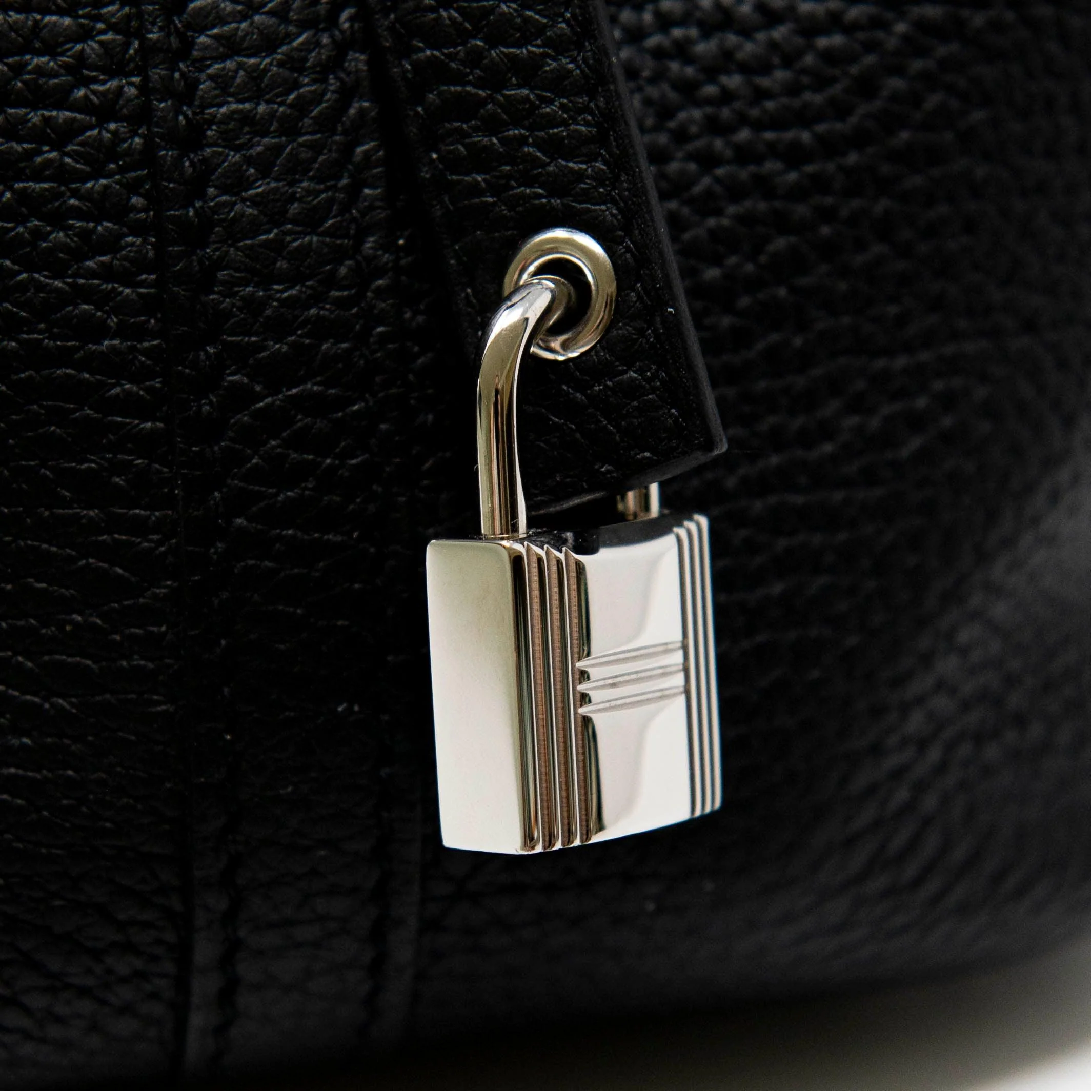 Hermes Noir Clemence Picotin 22 - Image 14