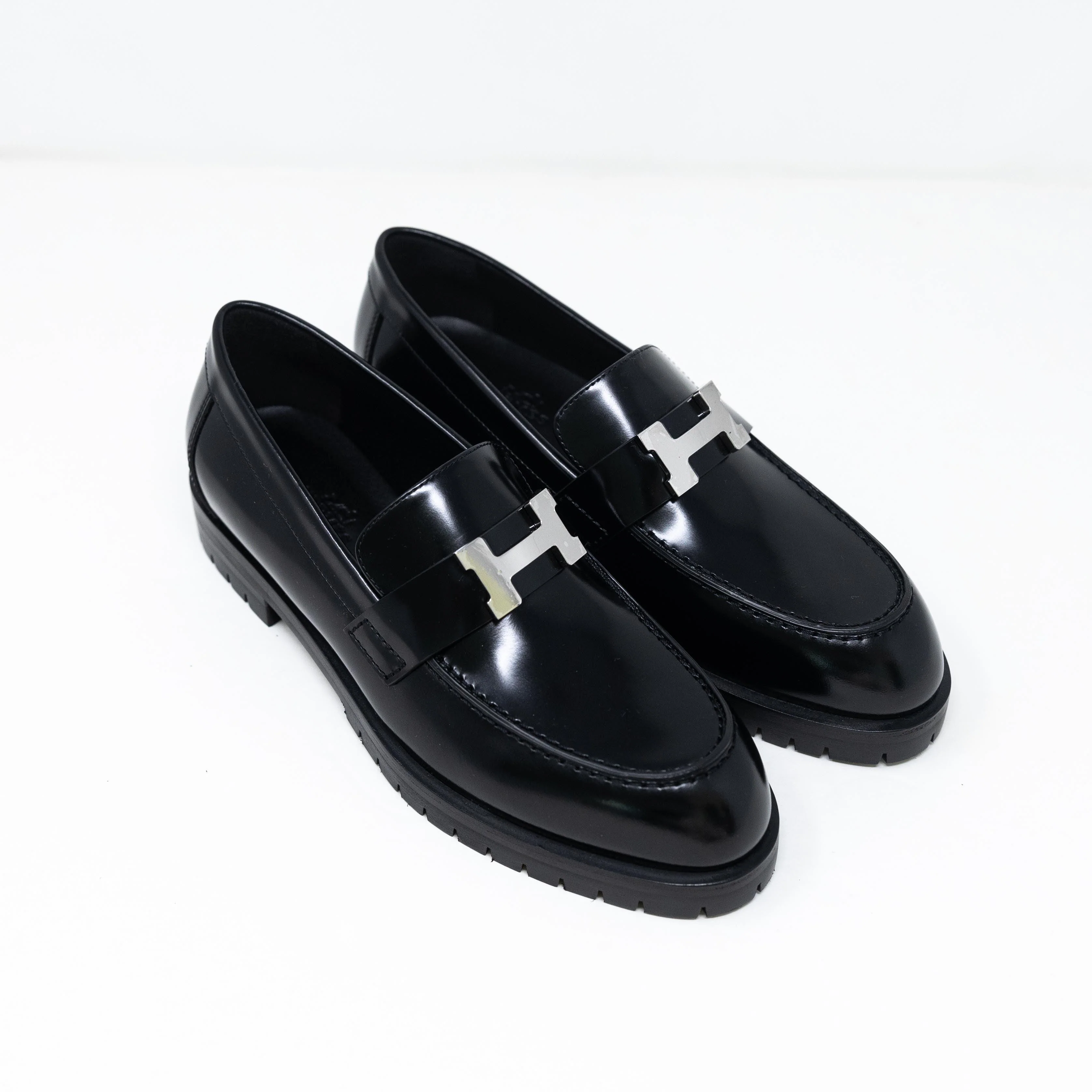 Hermes Noir Faubourg Loafers 36 - Image 4