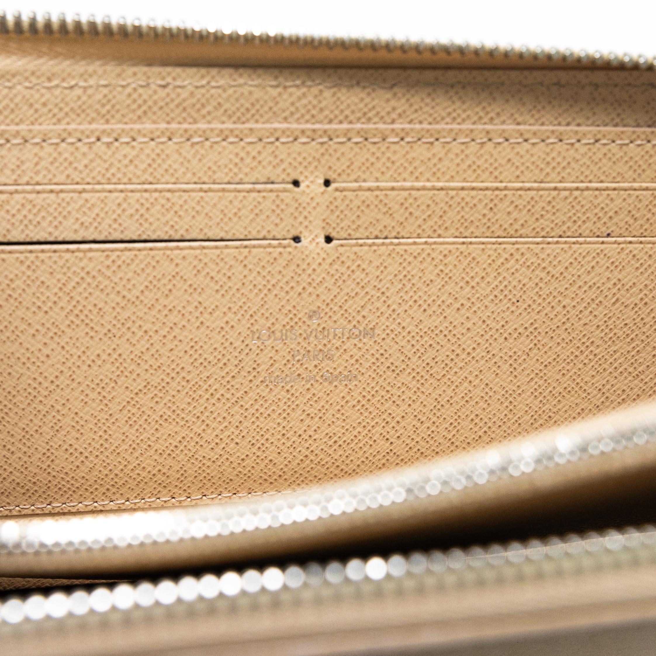 Louis Vuitton Beige Clemence Wallet - Image 12