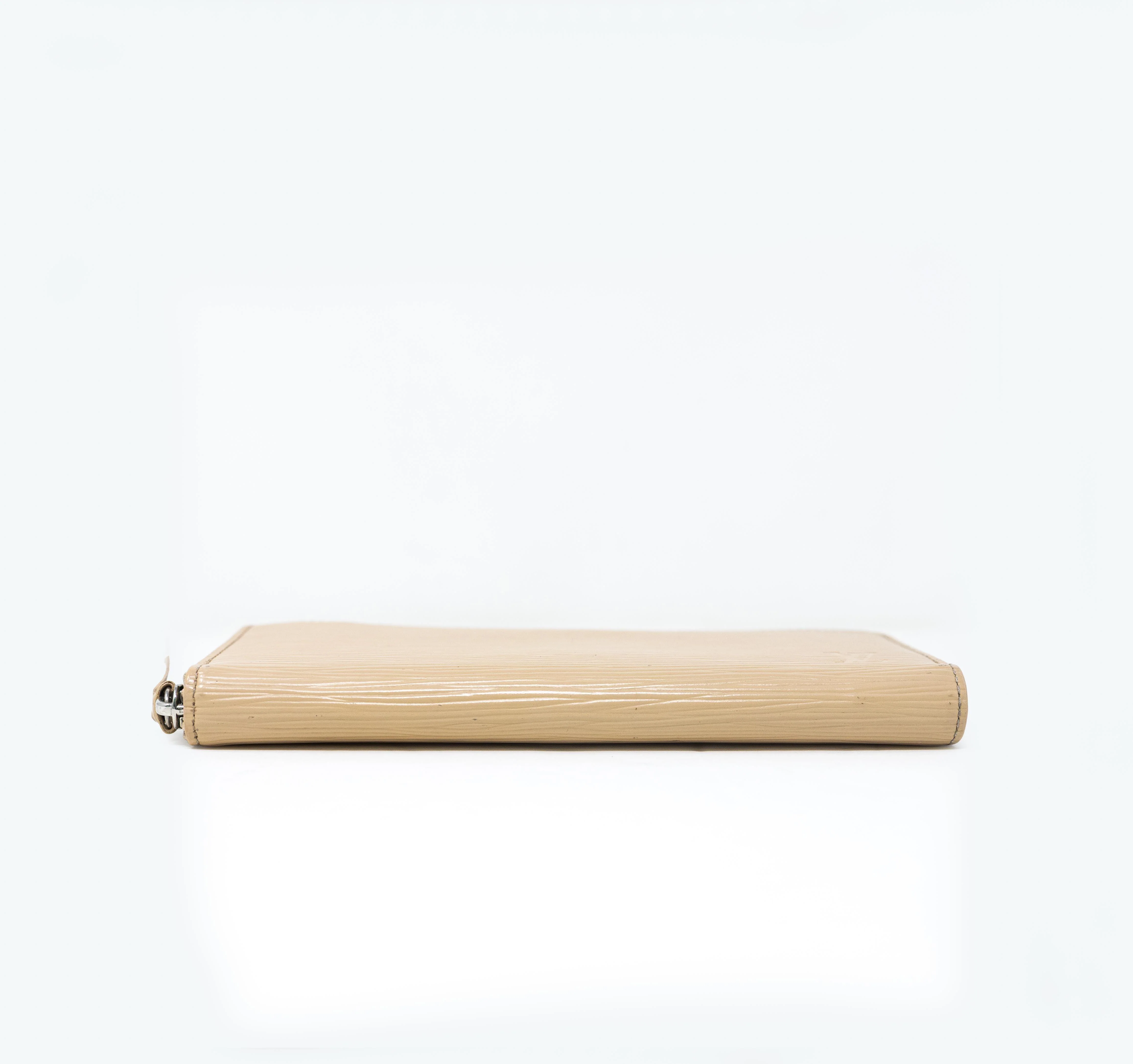 Louis Vuitton Beige Clemence Wallet - Image 5