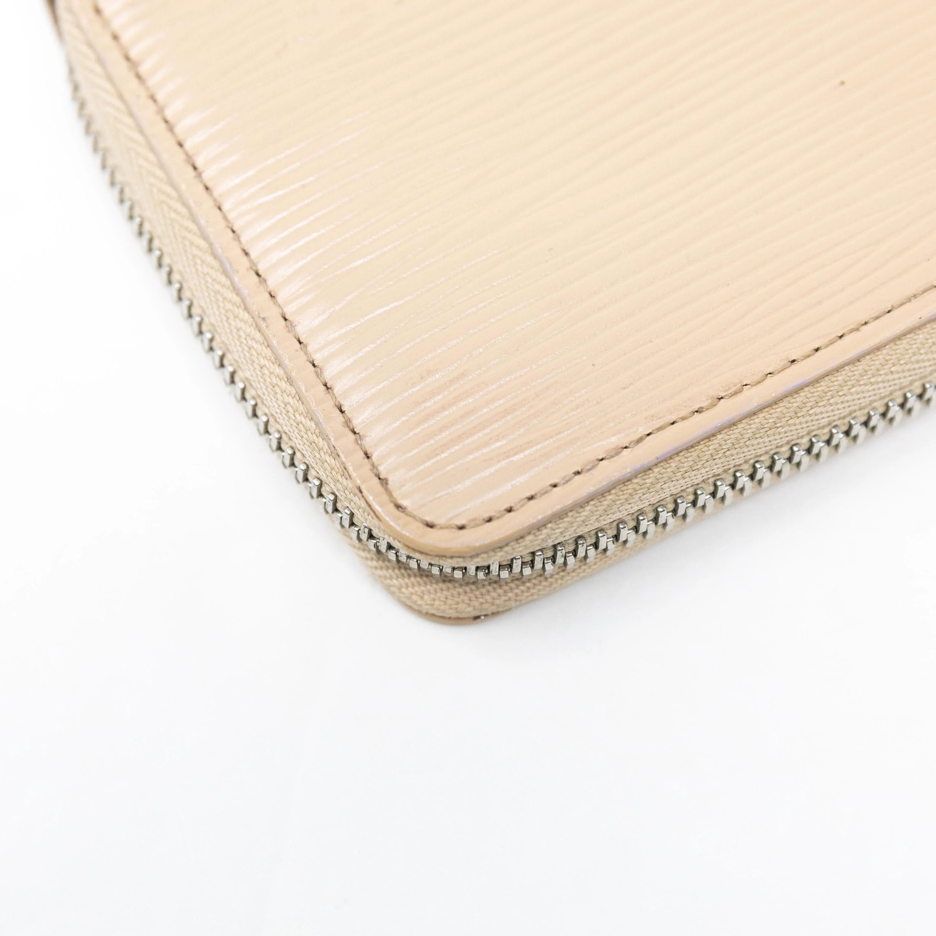 Louis Vuitton Beige Clemence Wallet - Image 7