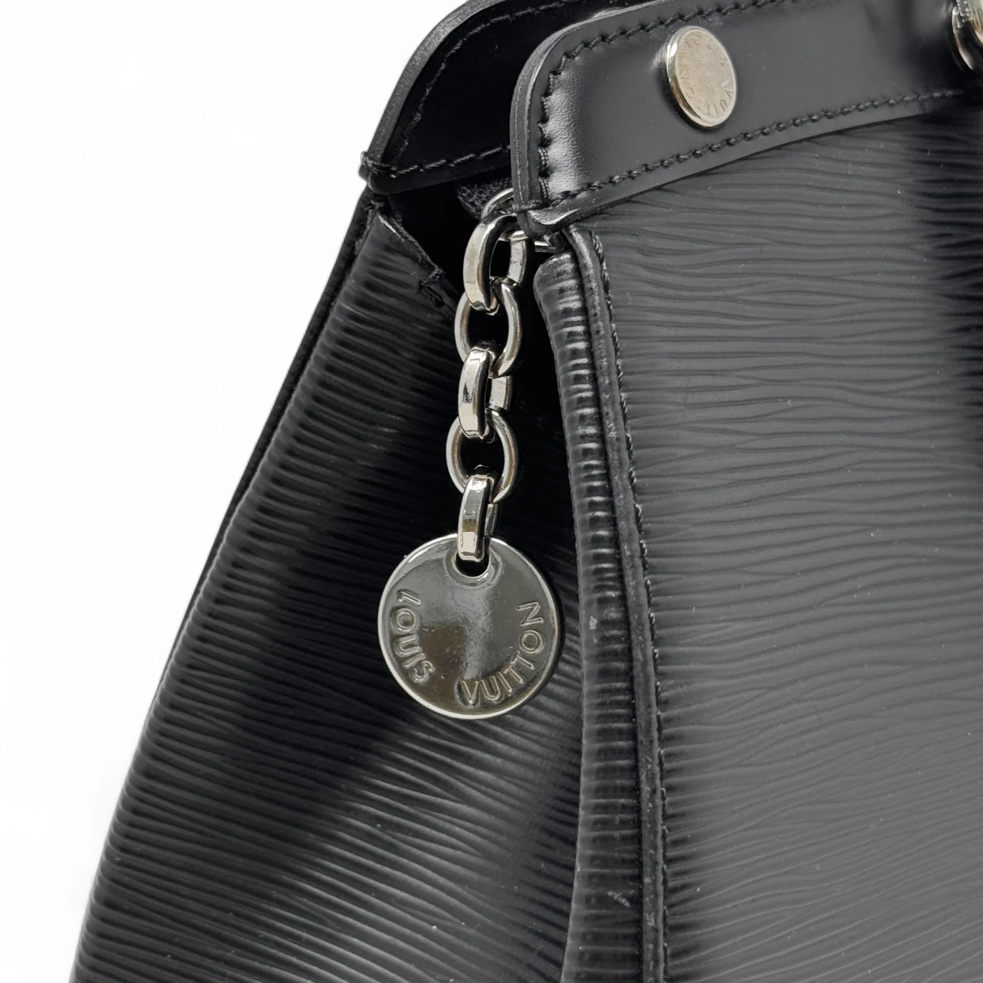 Louis Vuitton Black Epi Brea MM - Image 11