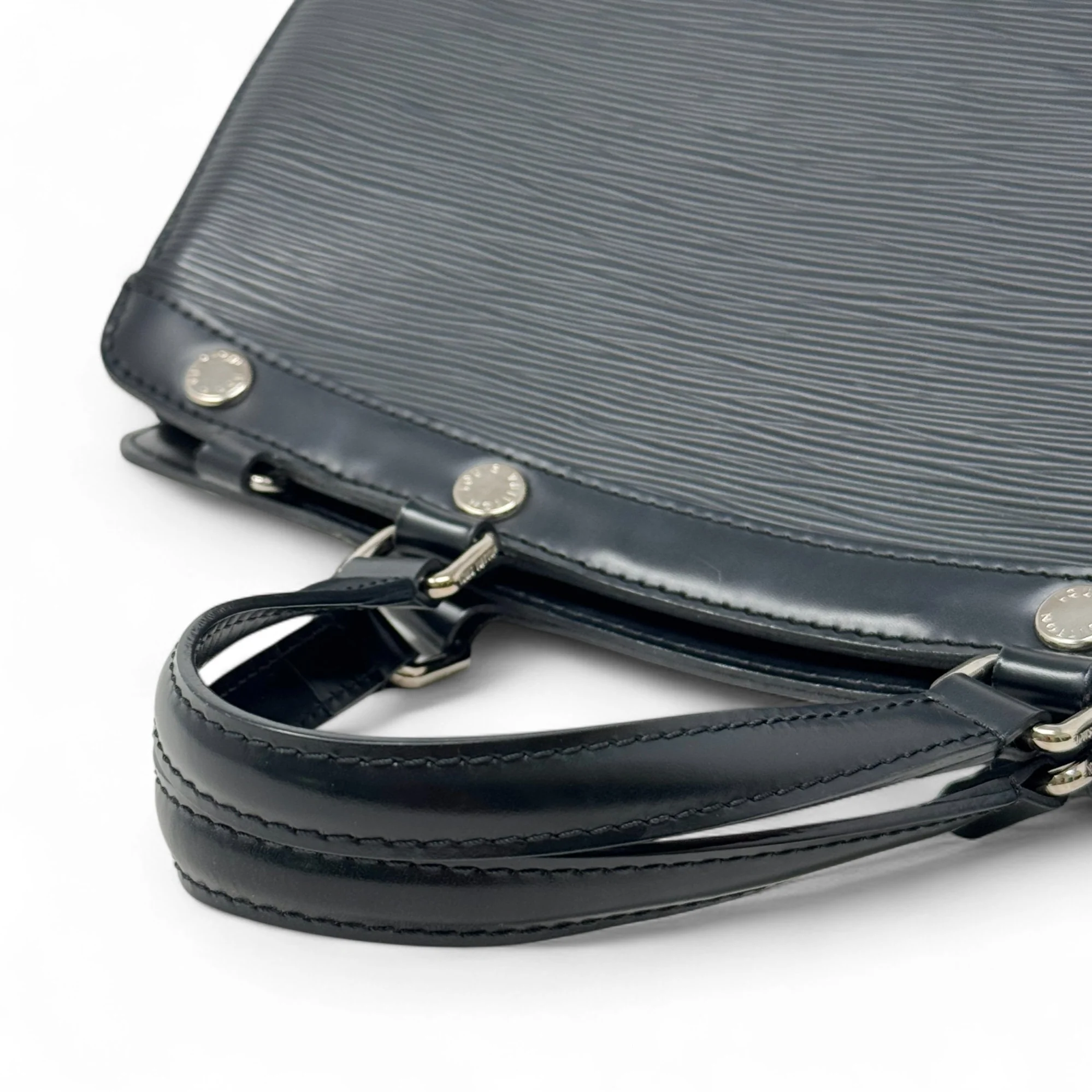 Louis Vuitton Black Epi Brea MM - Image 12