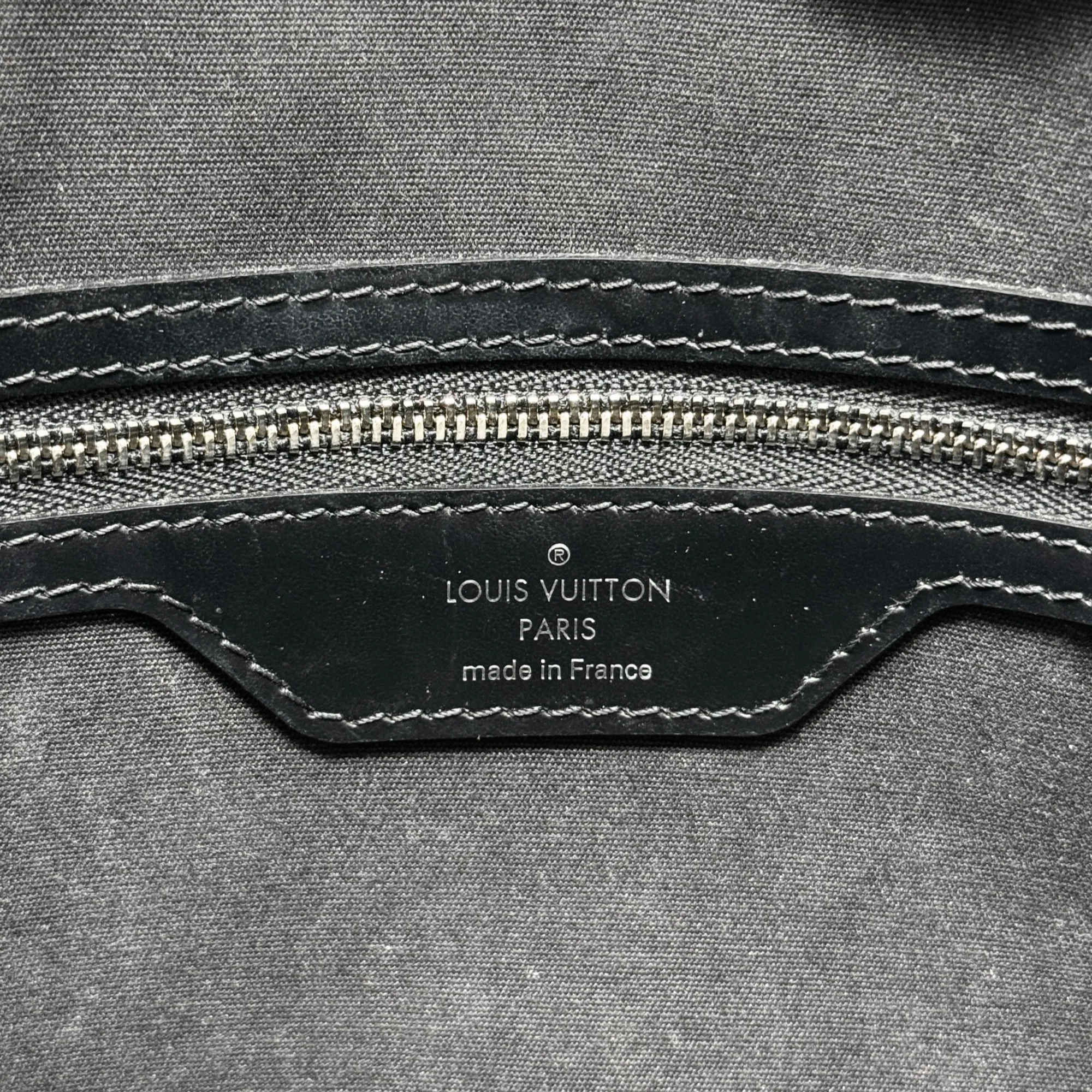 Louis Vuitton Black Epi Brea MM - Image 14