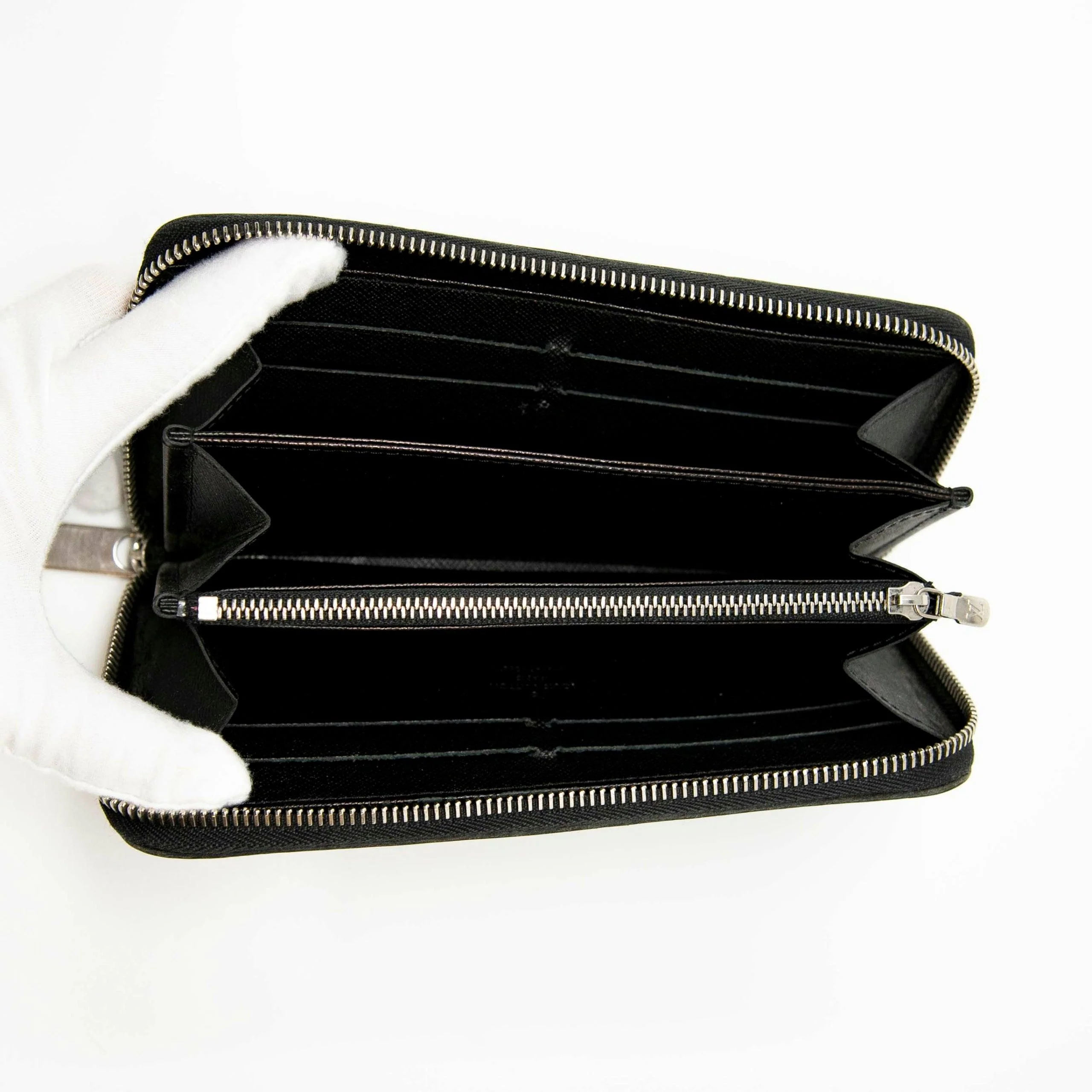 Louis Vuitton Black Epi Zippy Wallet - Image 10