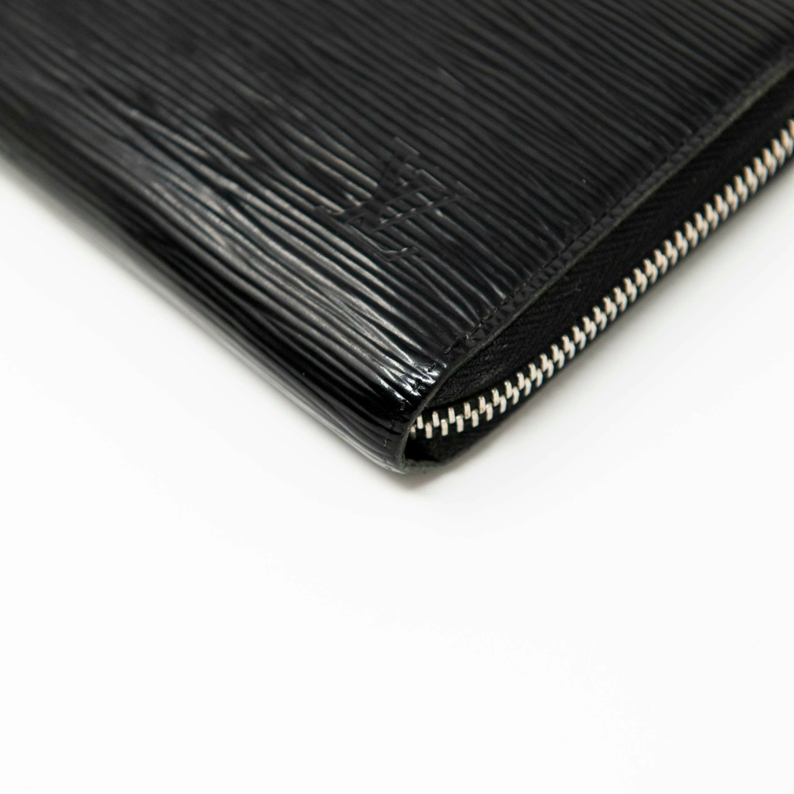 Louis Vuitton Black Epi Zippy Wallet - Image 9