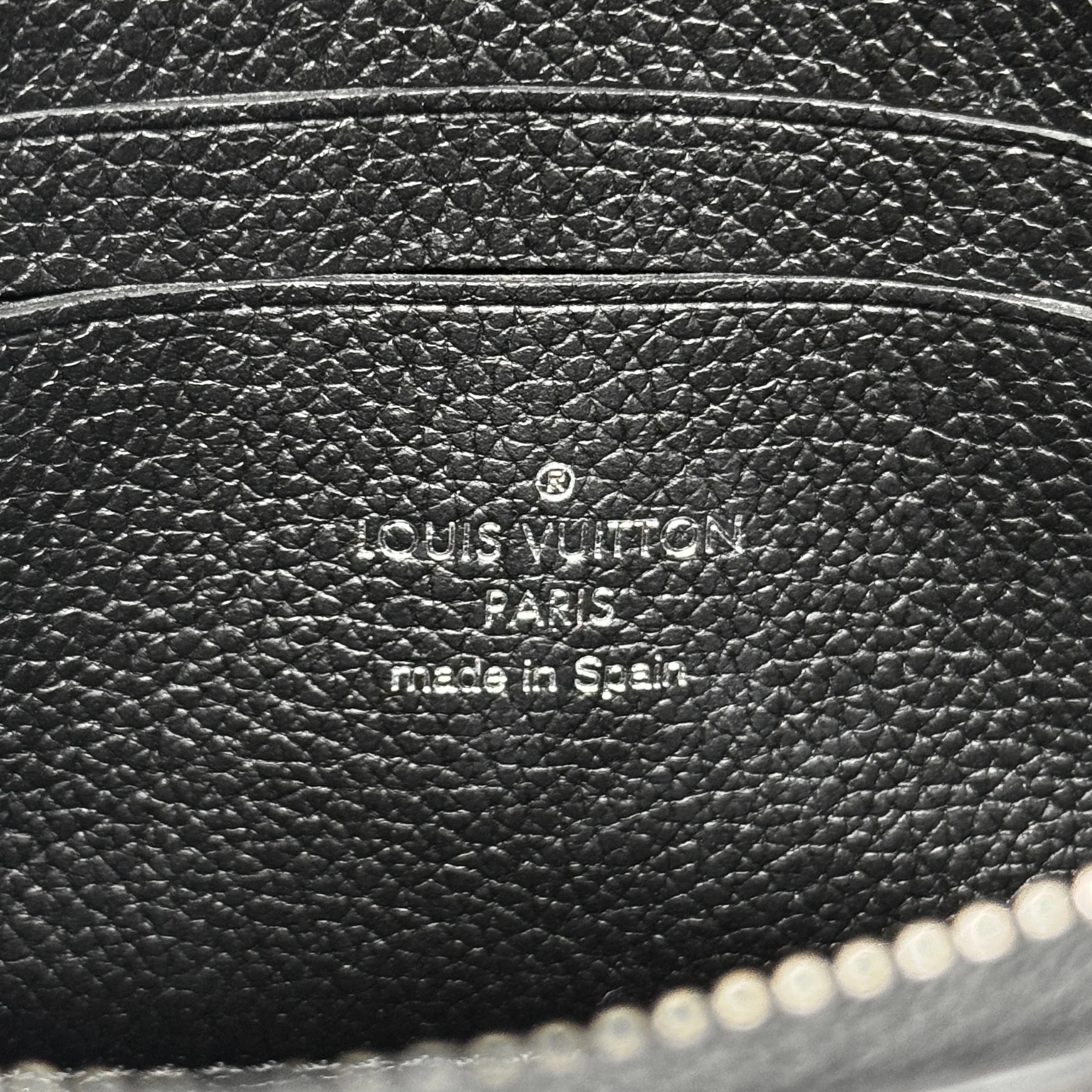 Louis Vuitton Black MylockMe Chain Pochette - Image 13