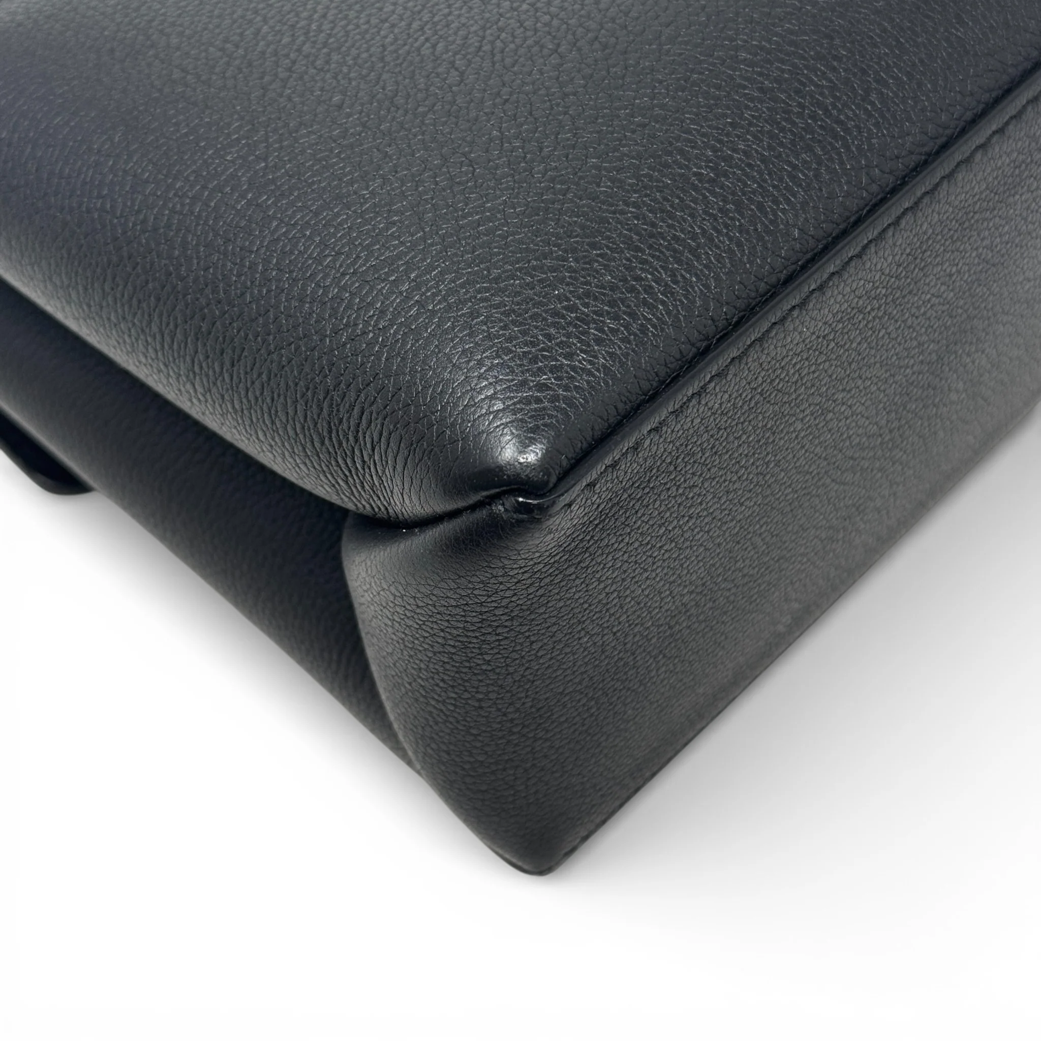 Louis Vuitton Black MyLockMe Top Handle Bag - Image 9
