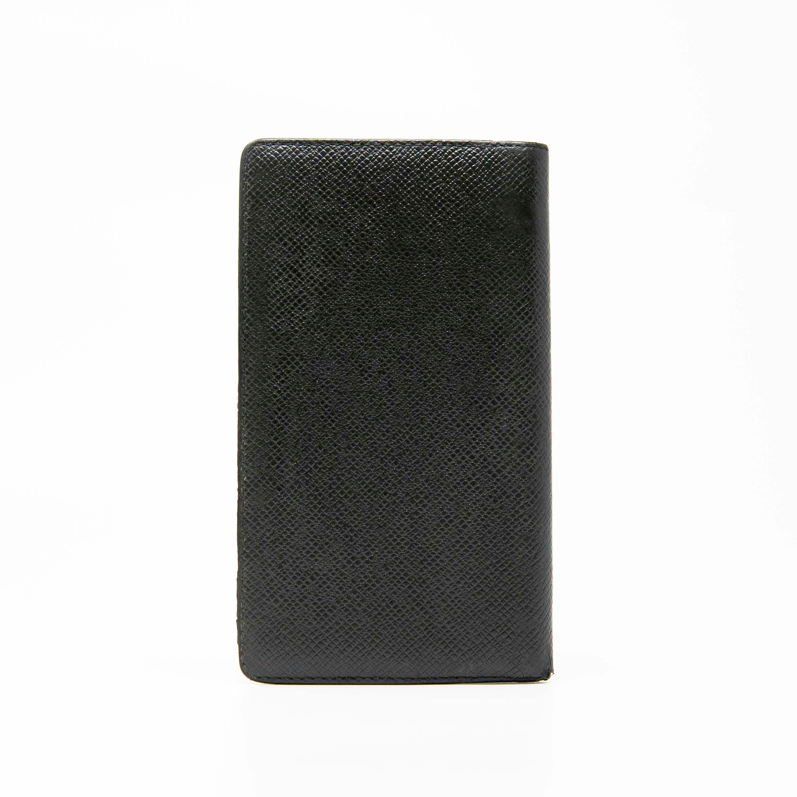Louis Vuitton Black Taiga Pocket Organizer - Image 3