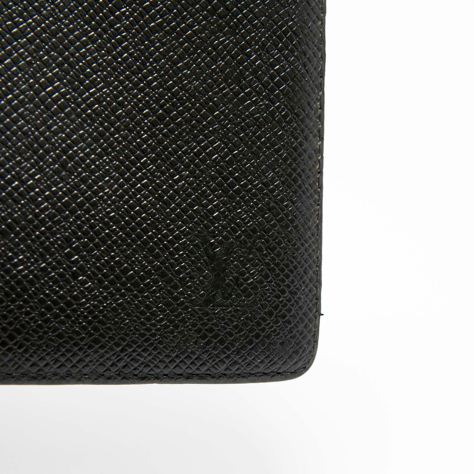Louis Vuitton Black Taiga Pocket Organizer - Image 5