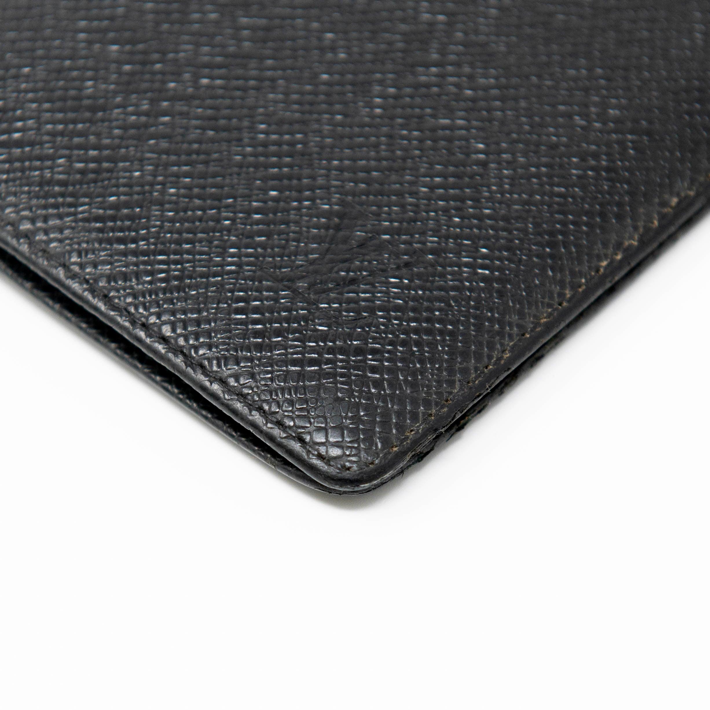 Louis Vuitton Black Taiga Pocket Organizer - Image 7