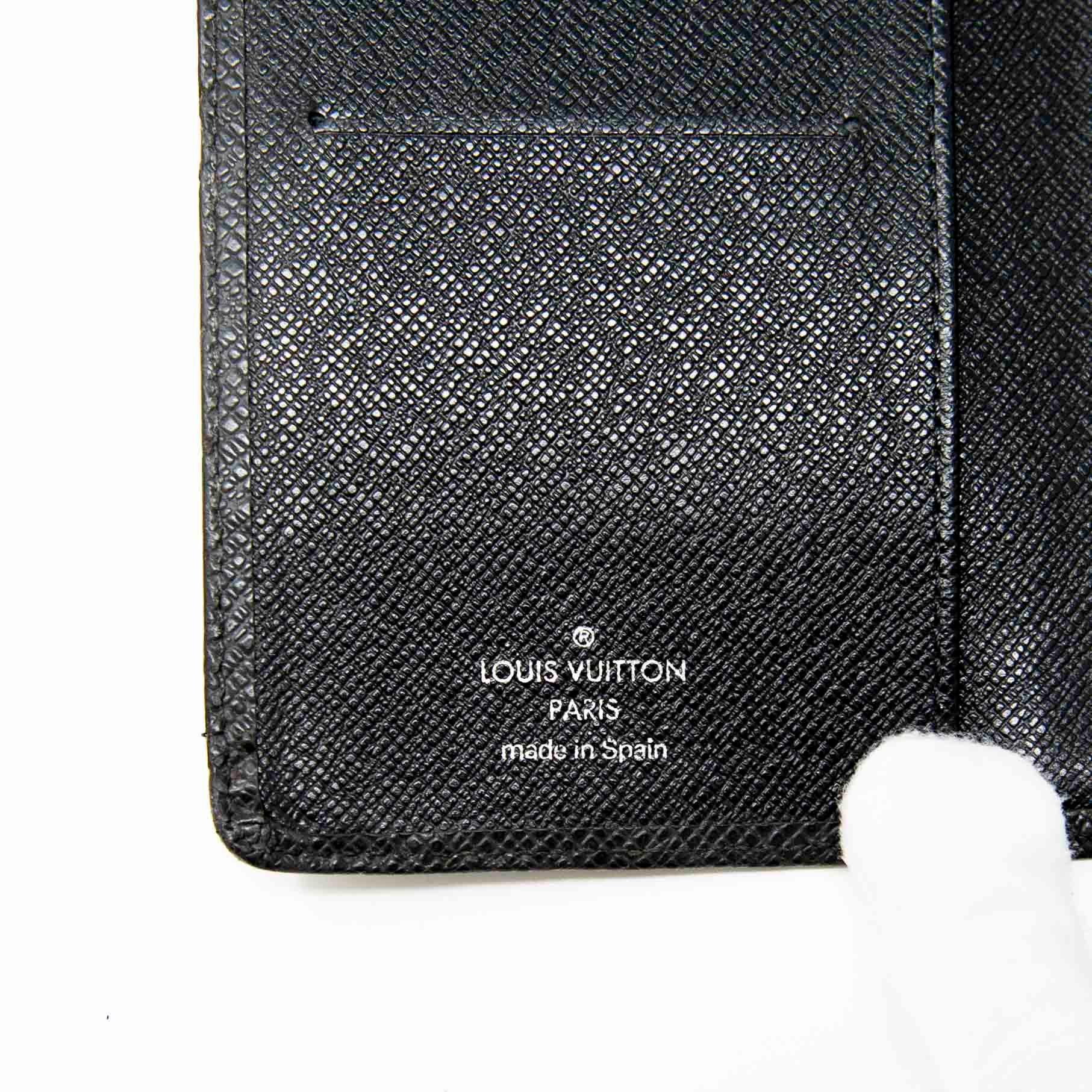 Louis Vuitton Black Taiga Pocket Organizer - Image 9