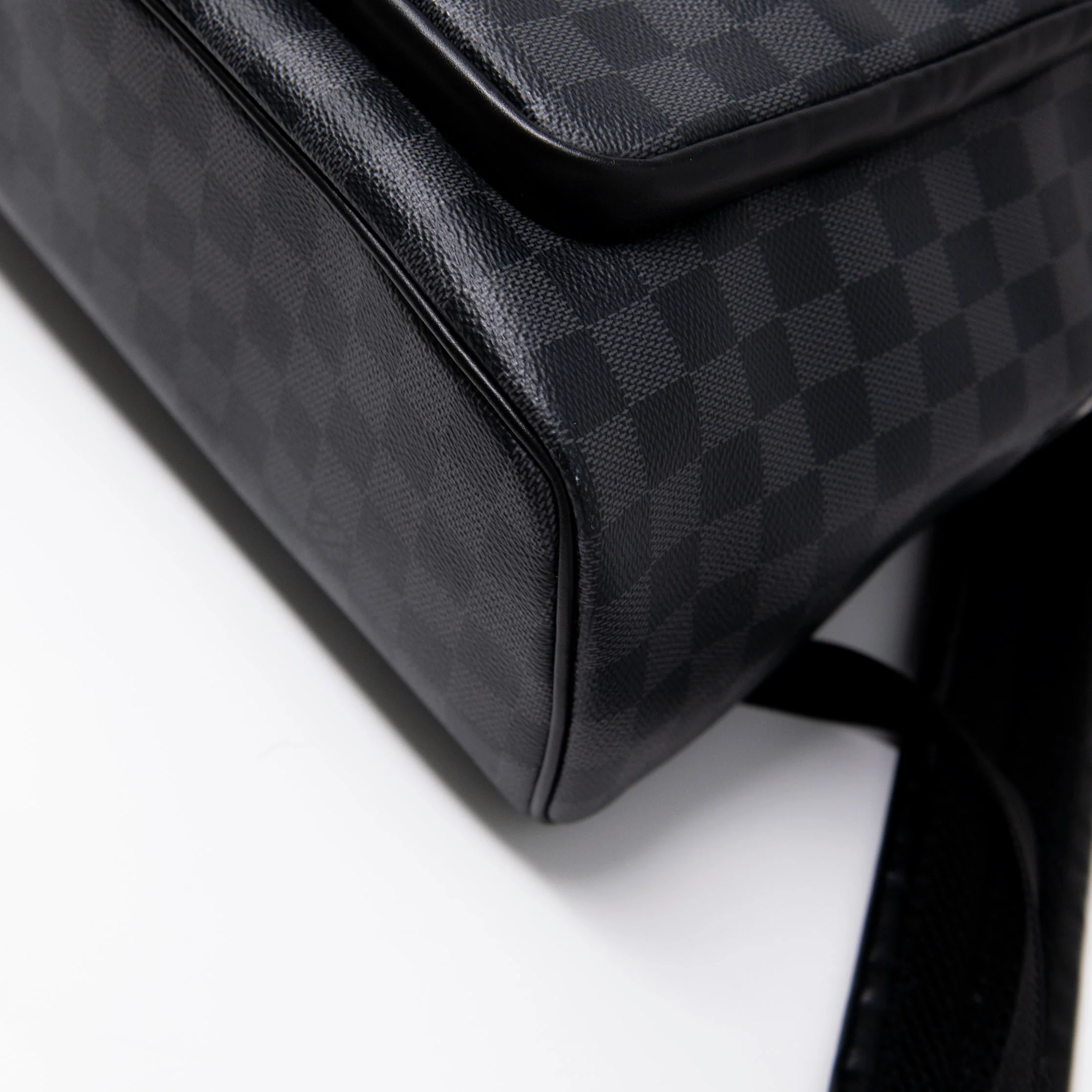 Louis Vuitton Damier Graphite Josh Backpack - Image 6