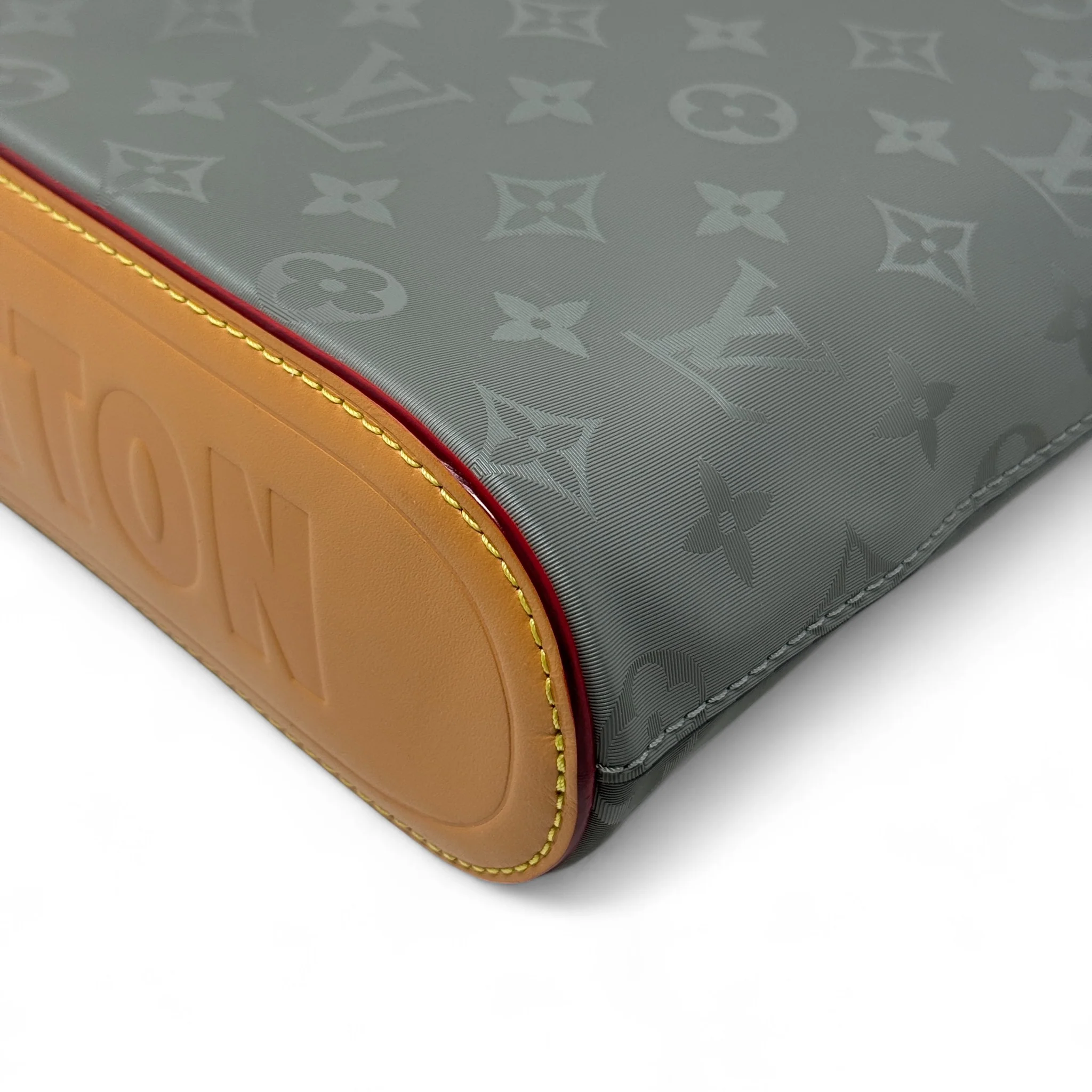 Louis Vuitton Grey Monogram Cosmos Pochette - Image 6