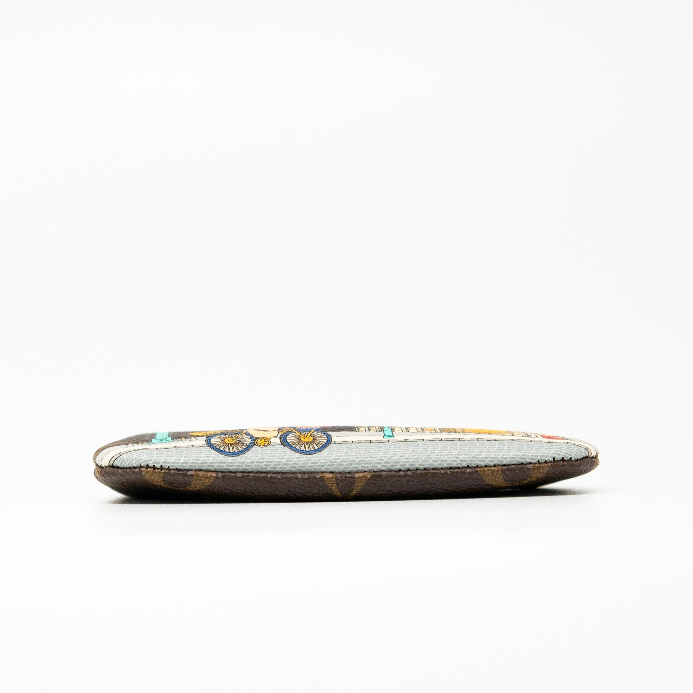 Louis Vuitton Monogram Christmas Paris Key Pouch - Image 5