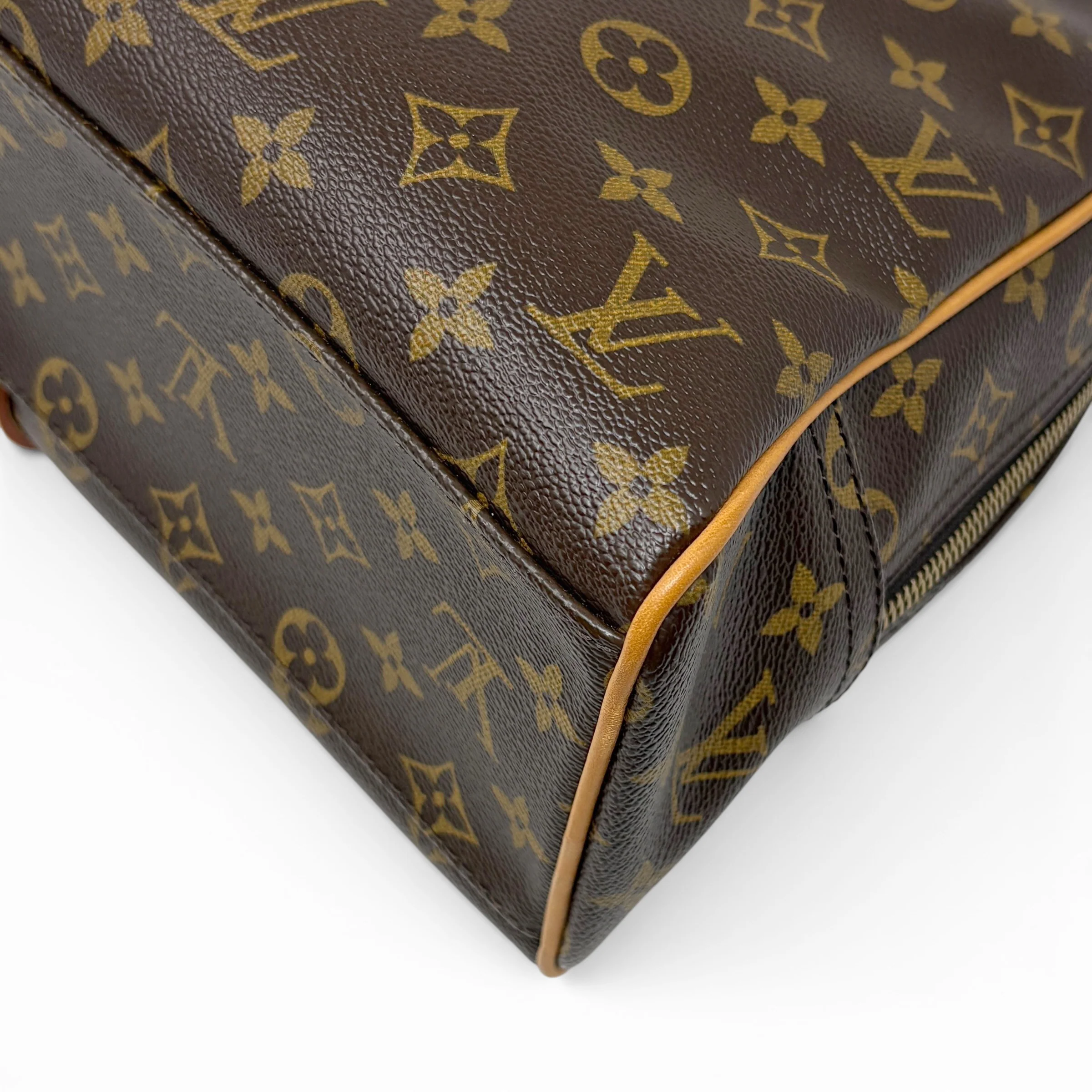 Louis Vuitton Monogram Manhattan Bag - Image 10