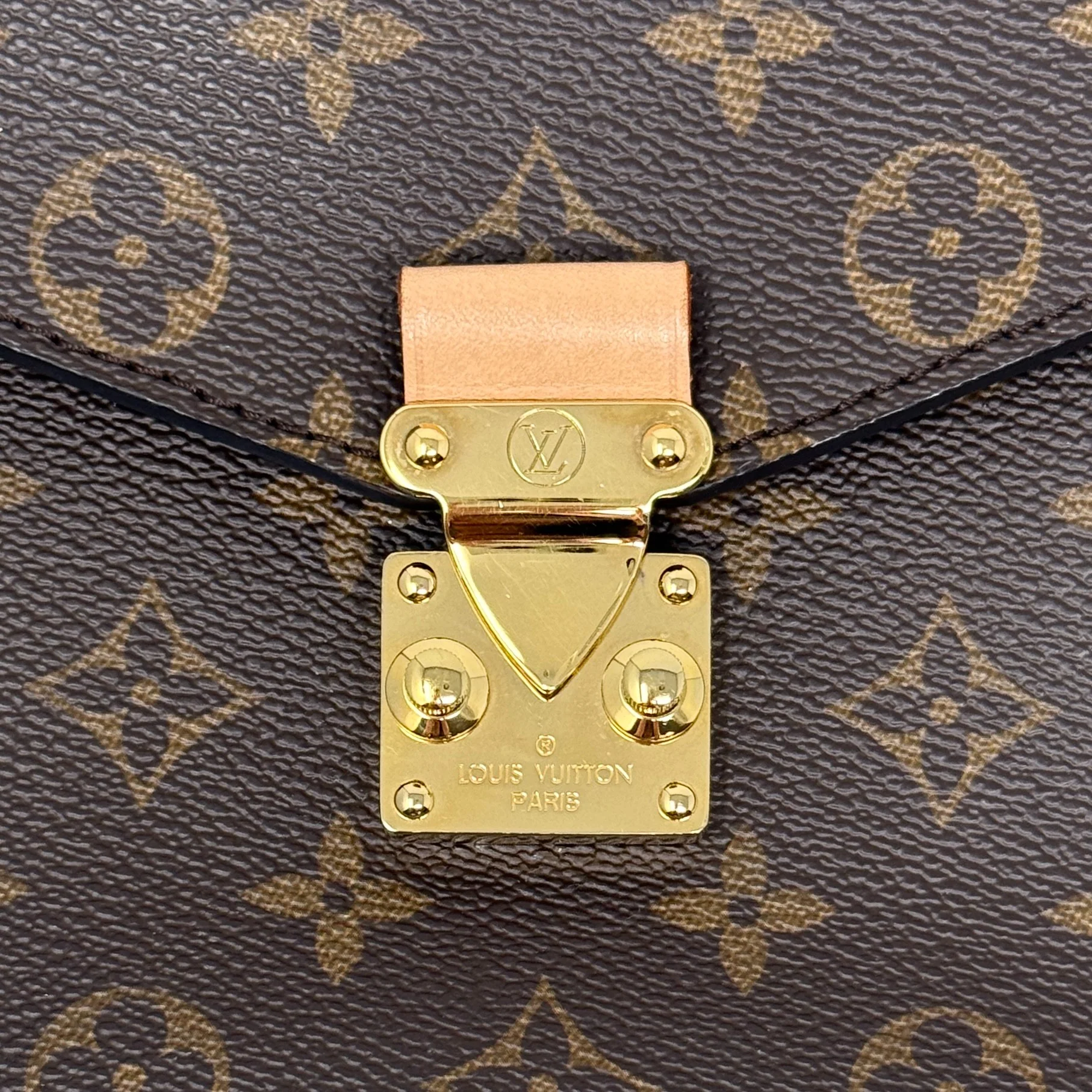 Louis Vuitton Monogram Pochette Metis - Image 10