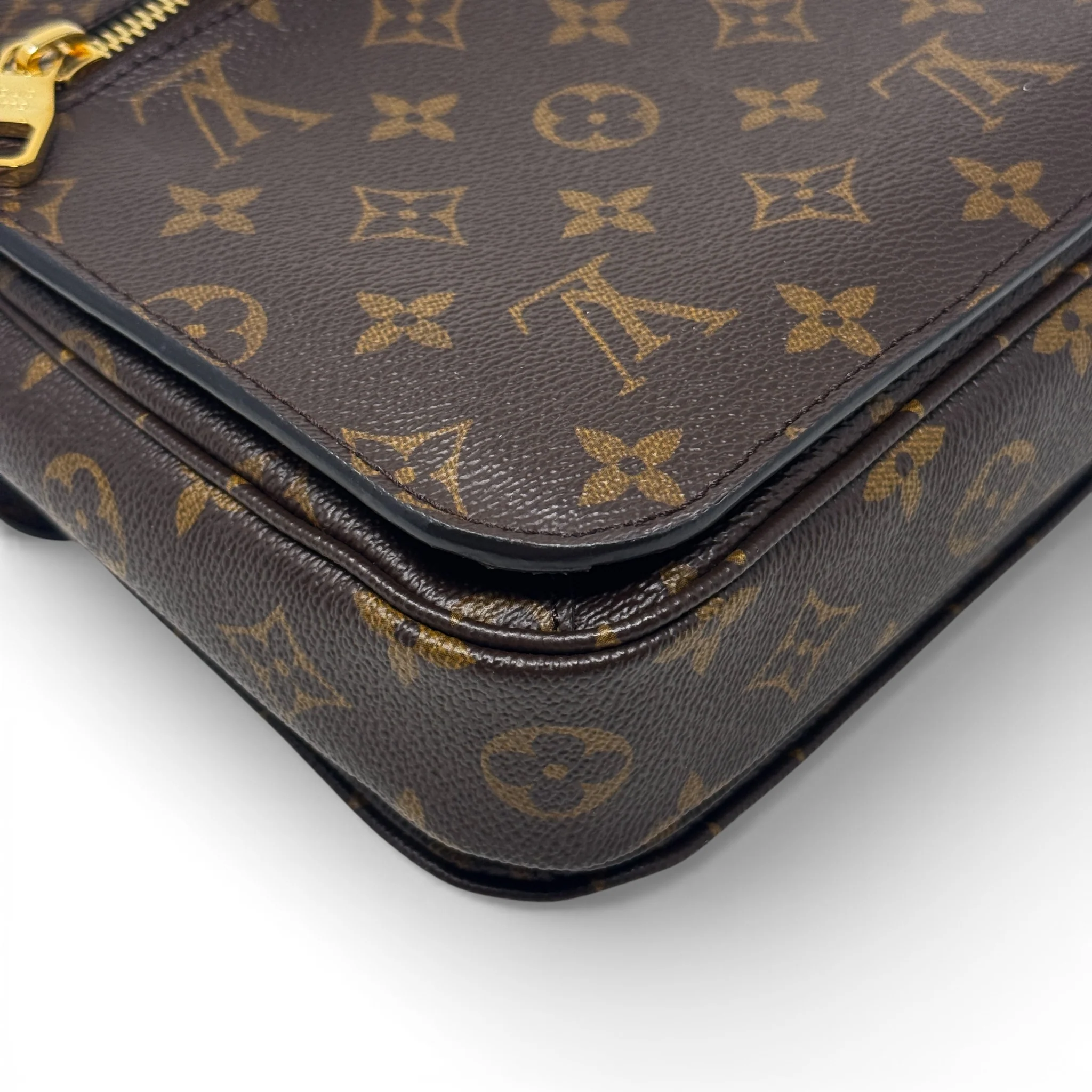 Louis Vuitton Monogram Pochette Metis - Image 9
