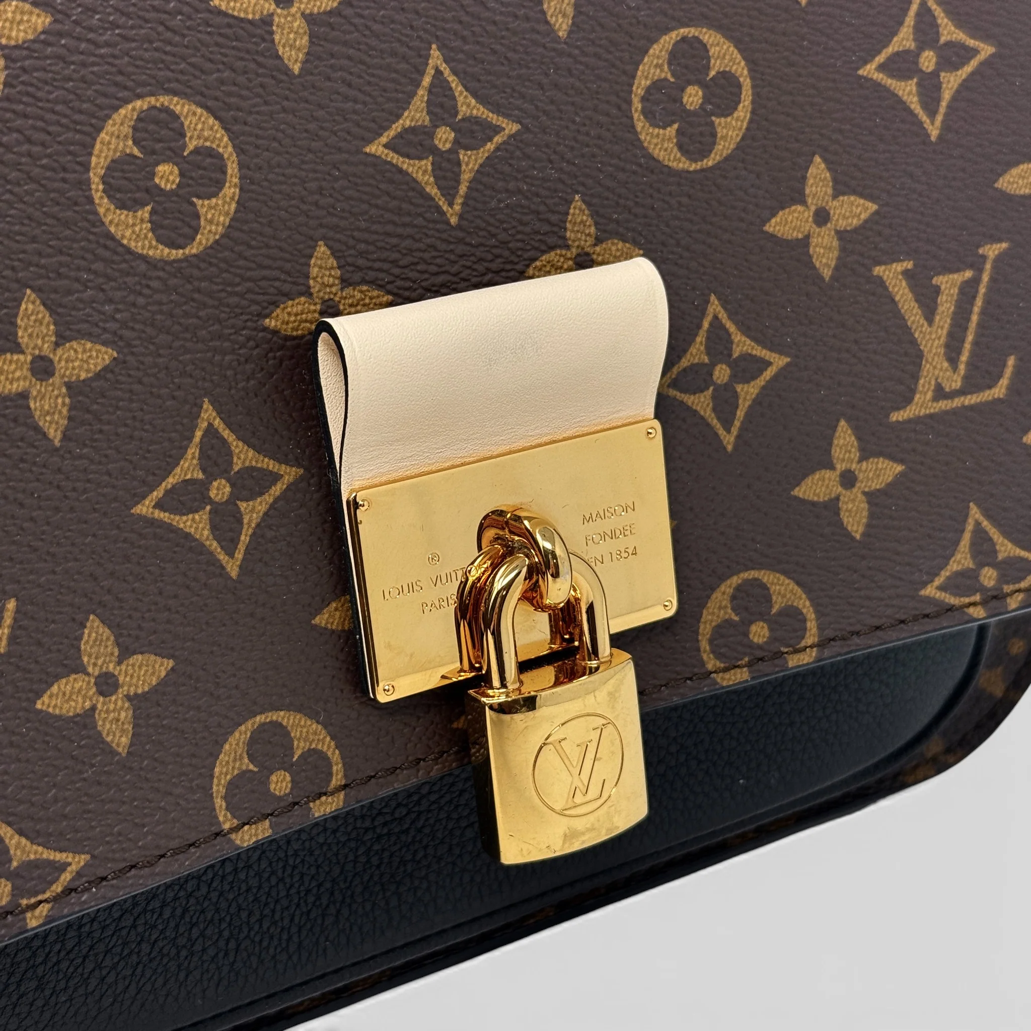 Louis Vuitton Monogram Vaugirard Bag - Image 11