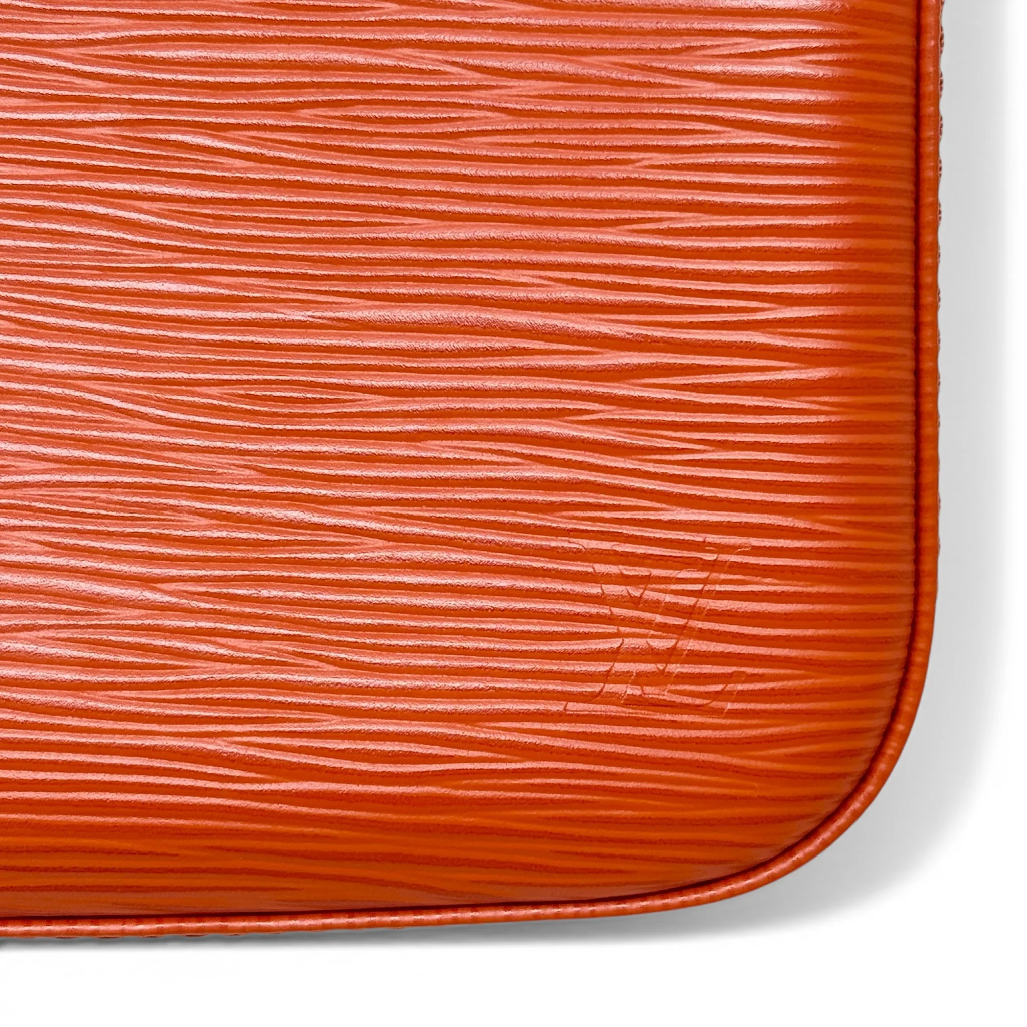 Louis Vuitton Orange Poppy Epi Pochette - Image 10