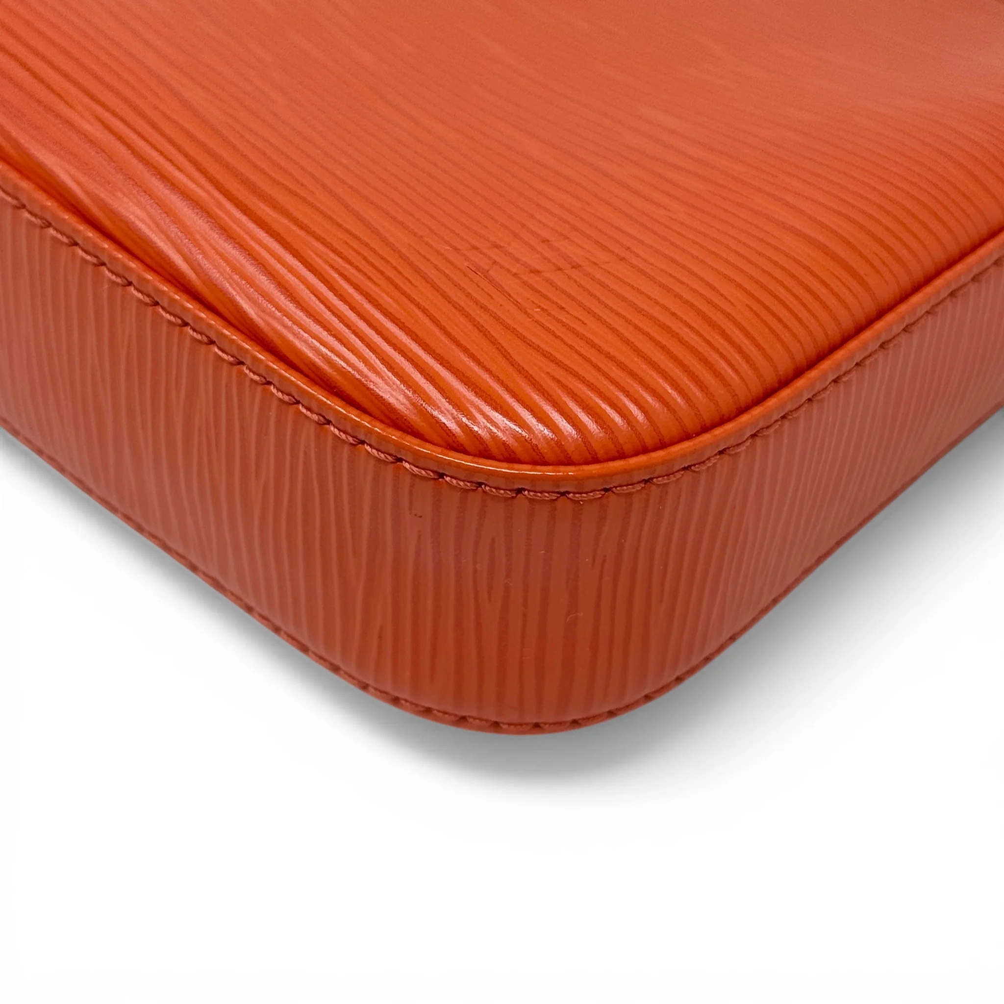 Louis Vuitton Orange Poppy Epi Pochette - Image 6