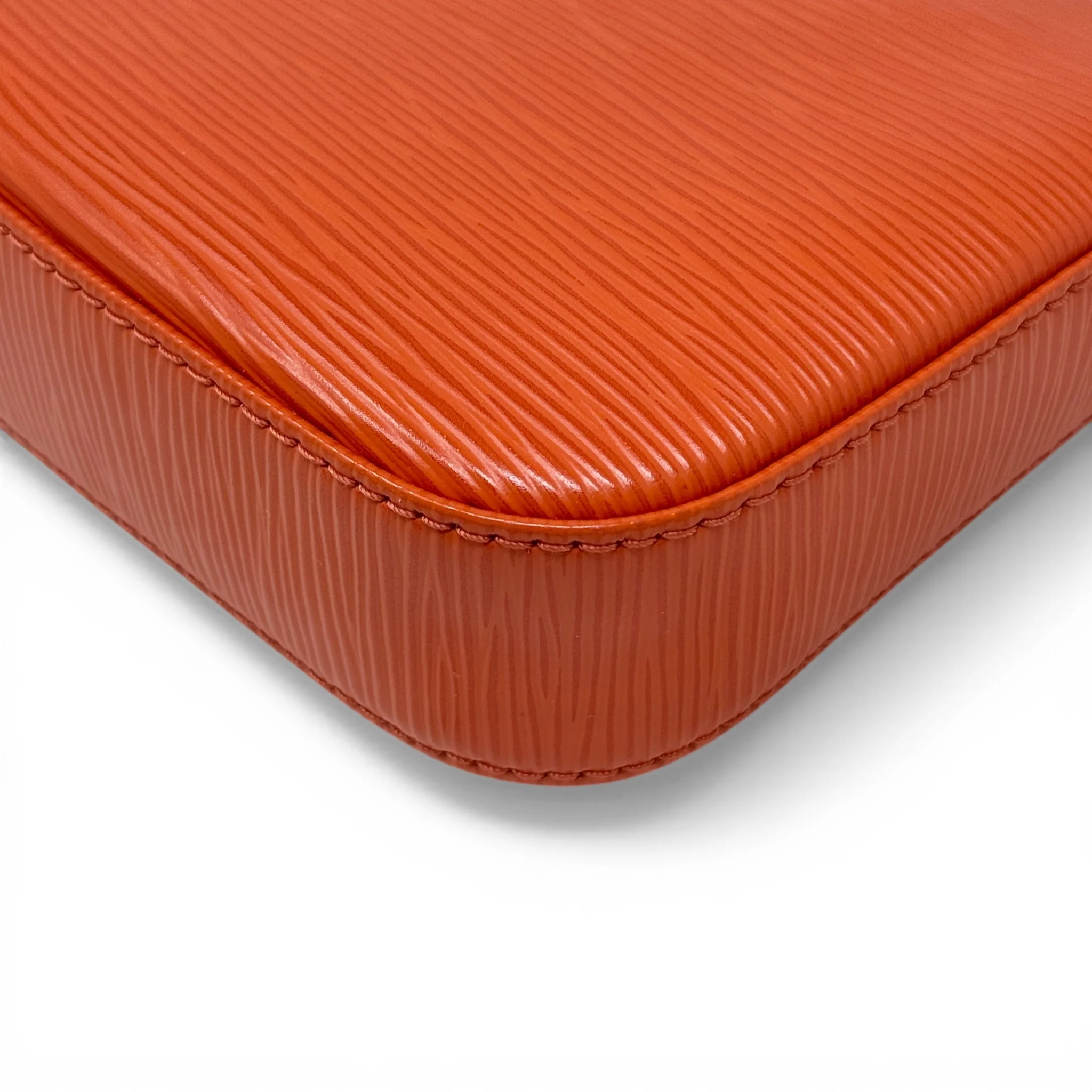 Louis Vuitton Orange Poppy Epi Pochette - Image 8