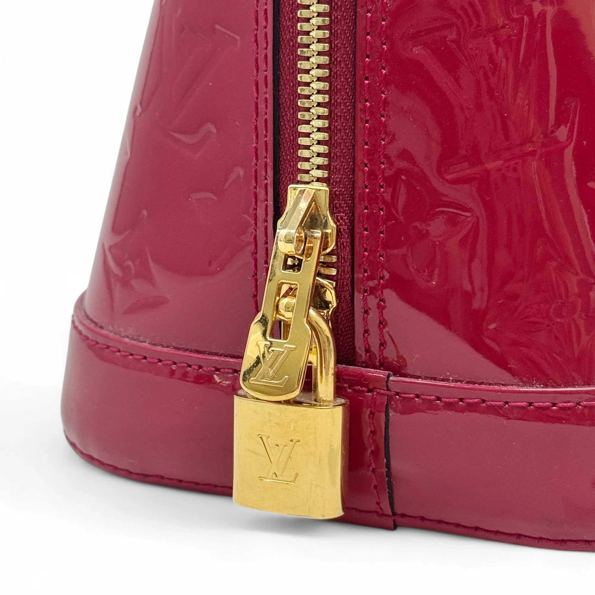 Louis Vuitton Pink Vernis Alma PM - Image 12