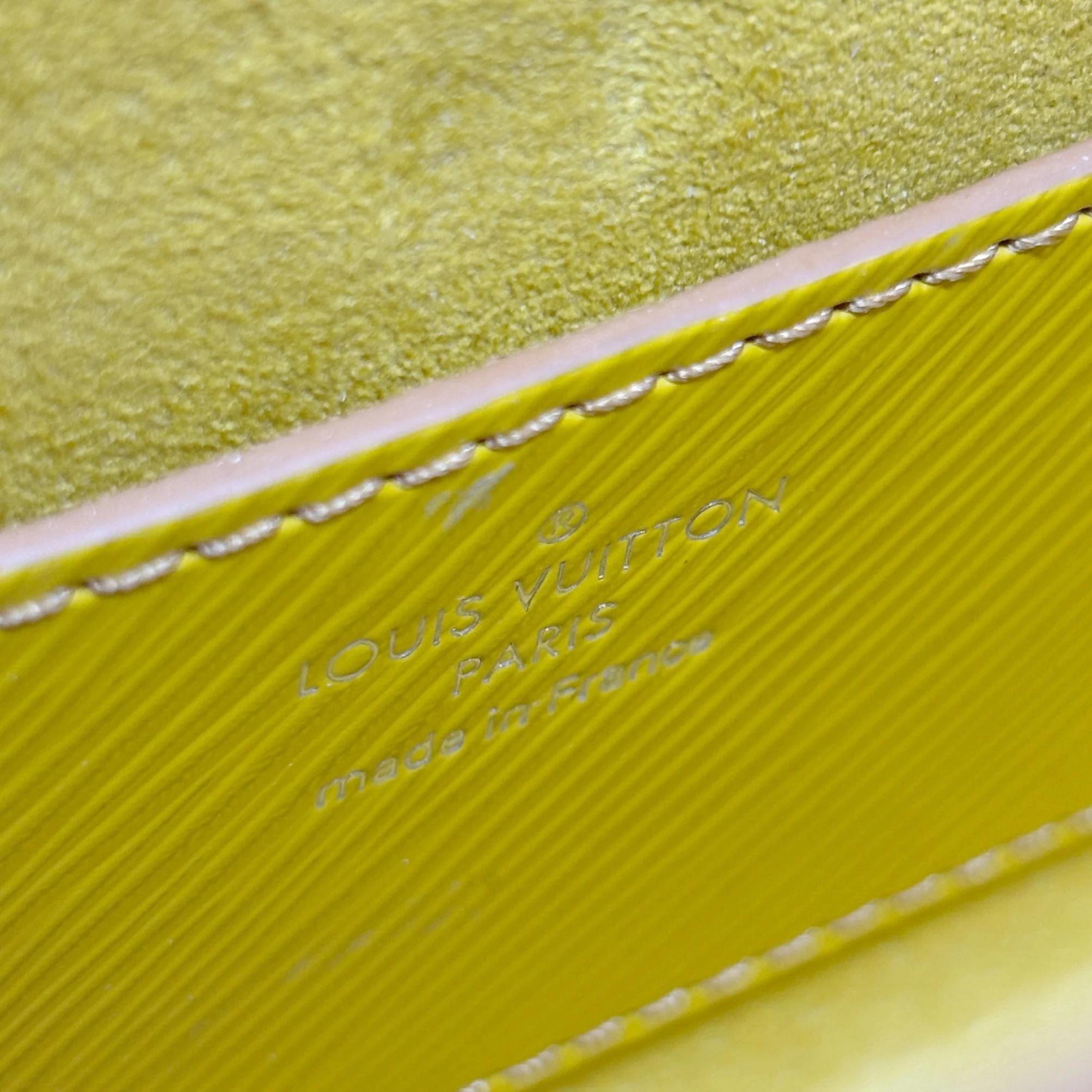 Louis Vuitton Yellow Epi Twist PM - Image 13