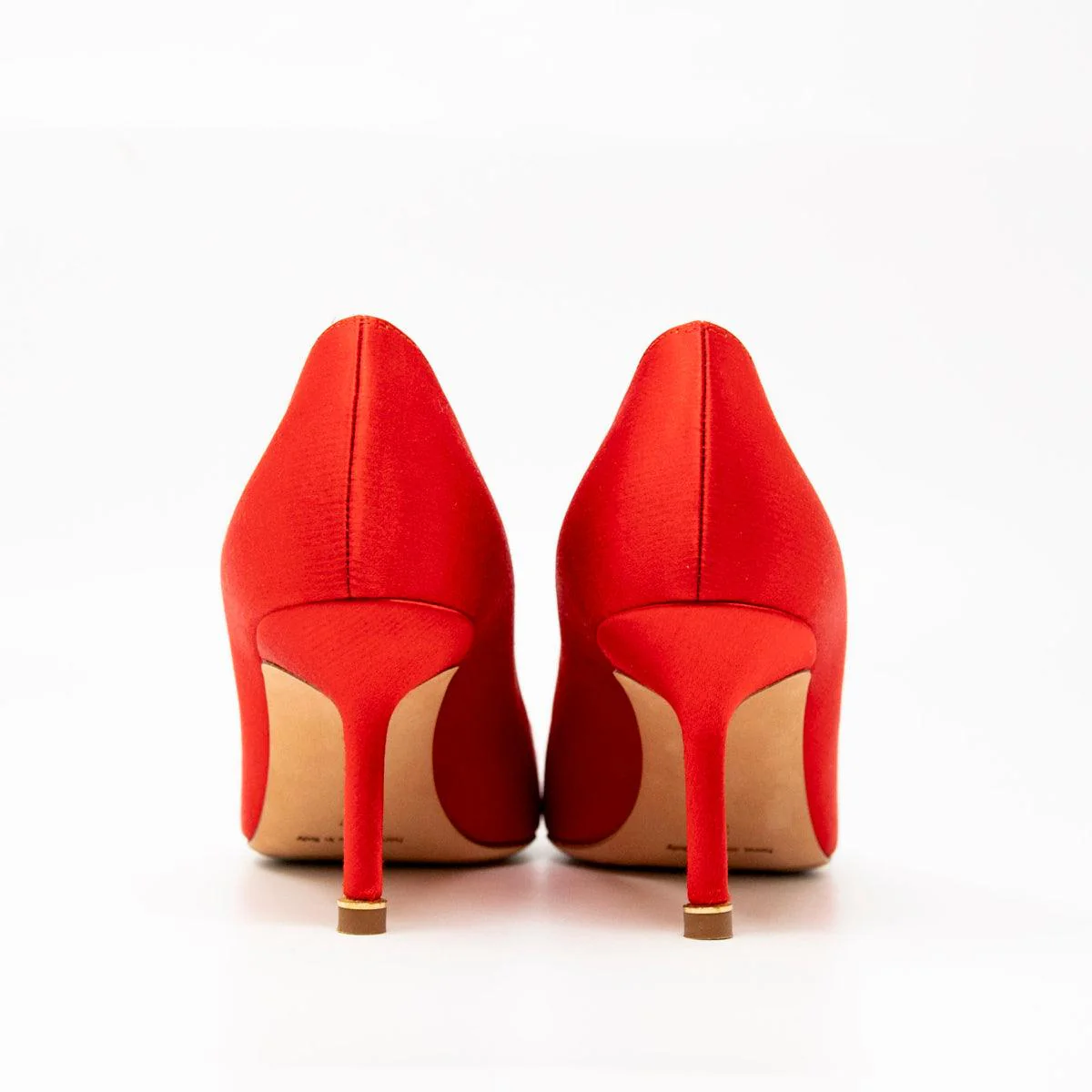 Manolo Blahnik Red Satin Hangisi Pumps 37 - Image 6