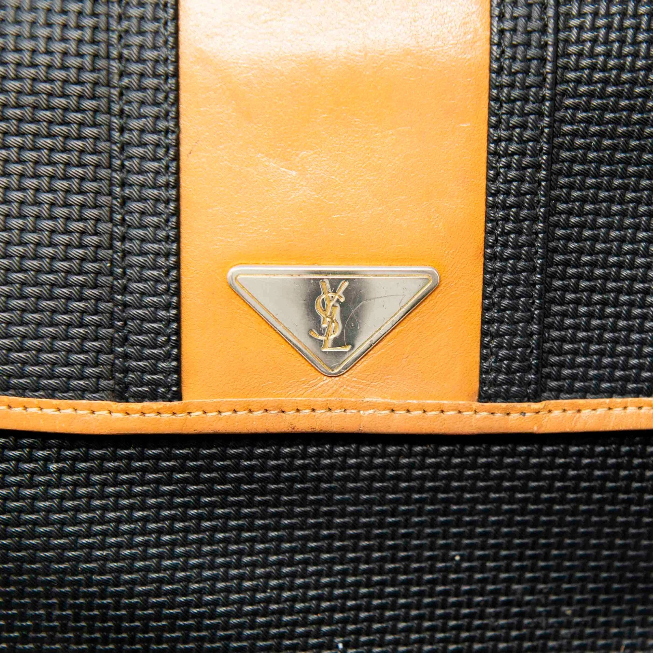 Saint Laurent Vintage Envelope Clutch - Image 10