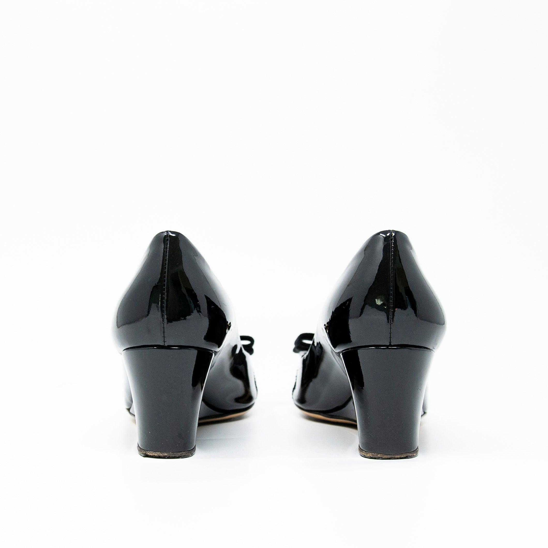 Salvatore Ferragamo Black Sissi Wedges 6 - Image 5