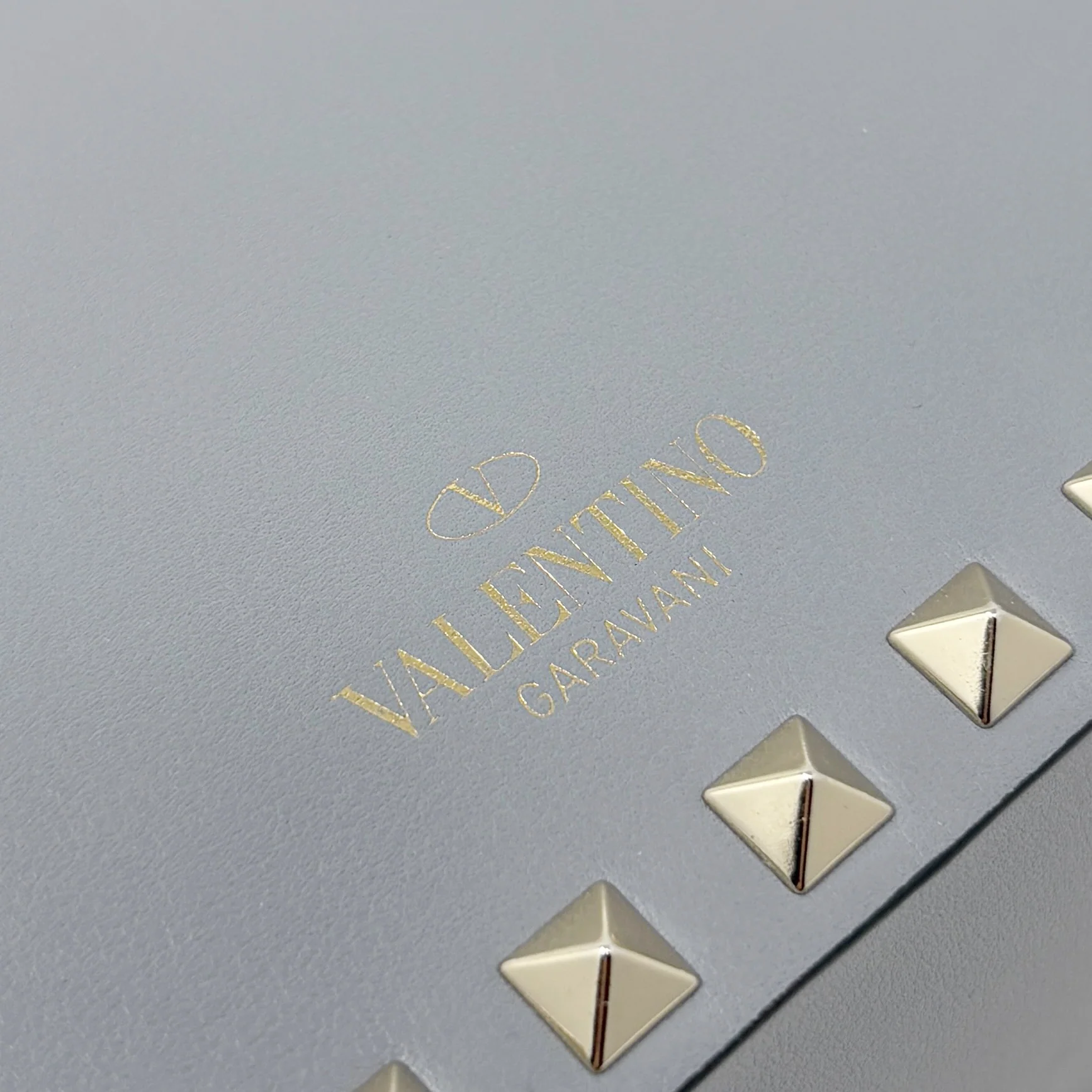 Valentino Grey Rockstud Camera Bag - Image 11